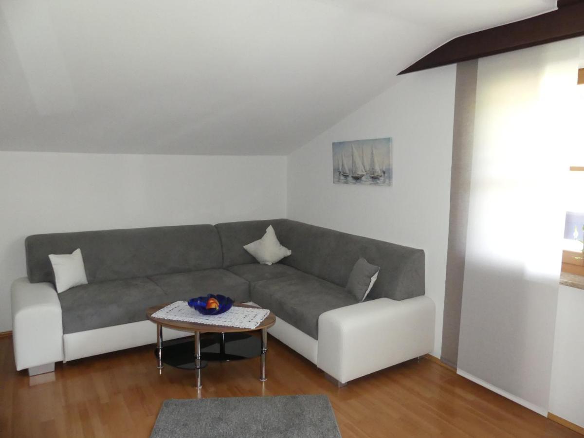 Apartment Fischer Tarrenz Bagian luar foto