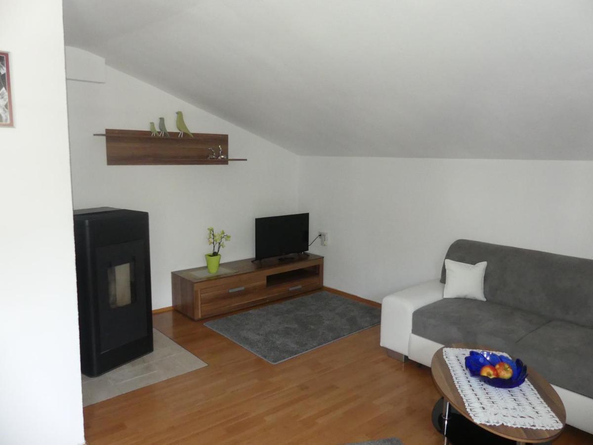 Apartment Fischer Tarrenz Bagian luar foto